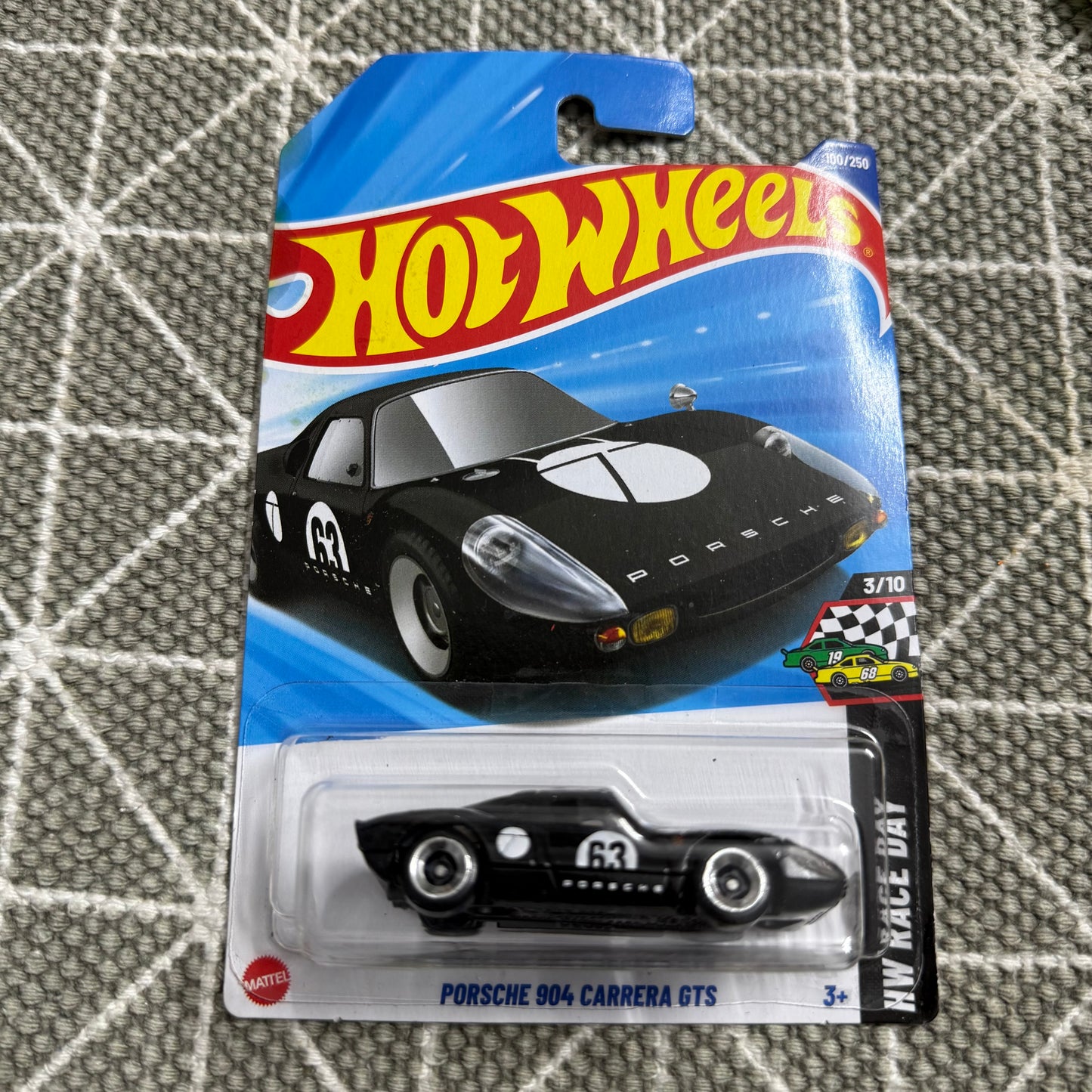 Hotwheels 2025 M Case: Porsche 904 Carrera GTS