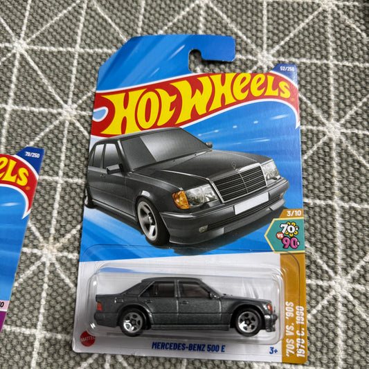 Hotwheels 2025 M Case: Mercedes Benz 500E