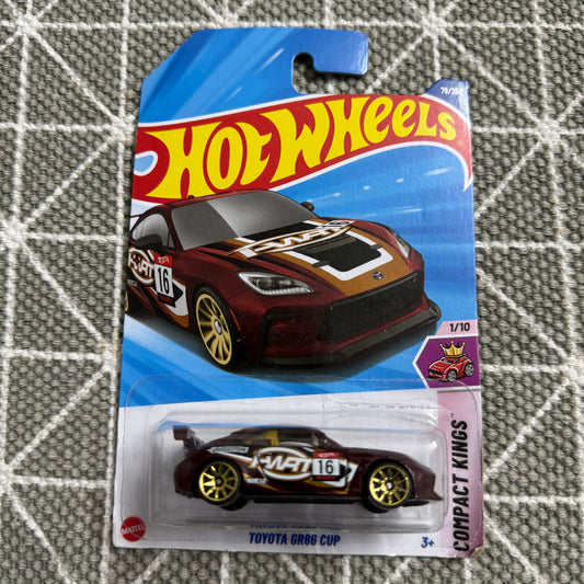 Hotwheels 2025 M Case: TOYOTA GR86 CUP