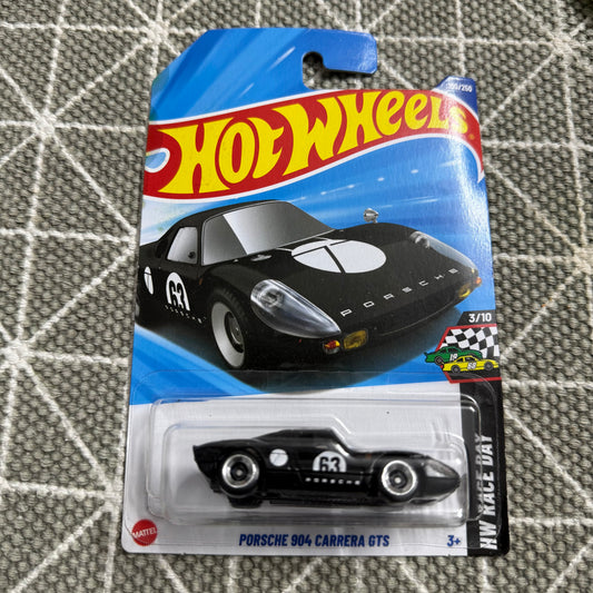 Hotwheels 2025 M Case: Porsche 904 Carrera GTS